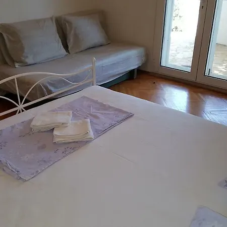 Studio Jezera 5120a Apartman Tisno